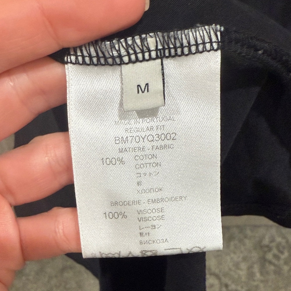 Authentic Givenchy Black Tee with Multicolor Logo - image 3